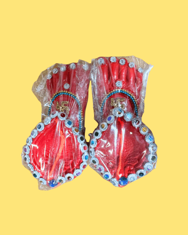 Laxmi Charan per set
